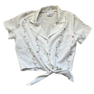 Sadie & Love | White Cropped Floral Front Tie Shirt